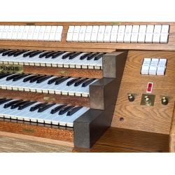 Johannus  op 243  III man